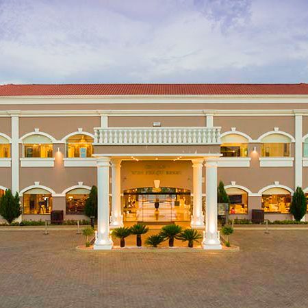grande-fachada-resort